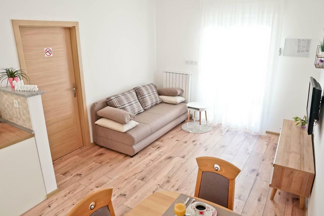 Apartment Komljenovic Pula Exterior foto